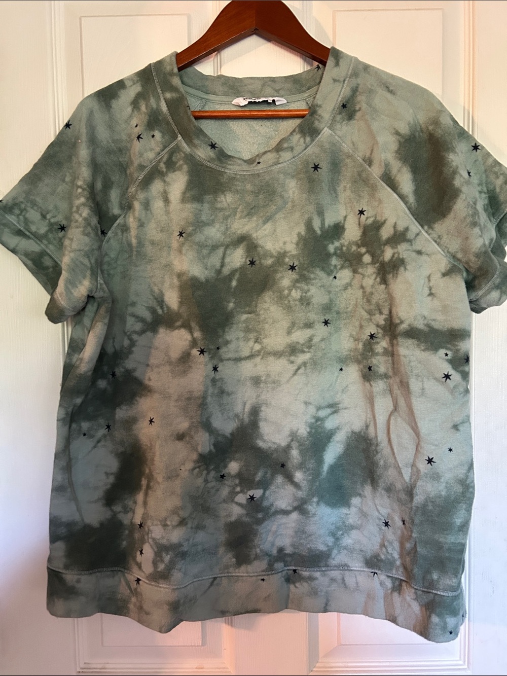 Sonoma Green Tie-Dye Short Sleeve Sweatshirt with Star Embroidery